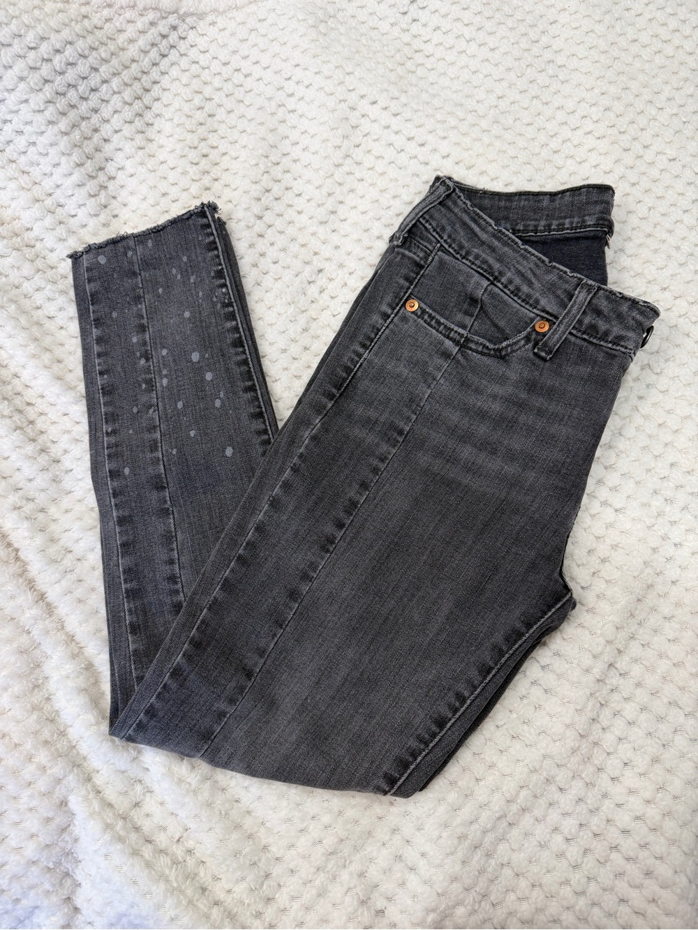 Levi's Women's Charcoal Skinny Jeans